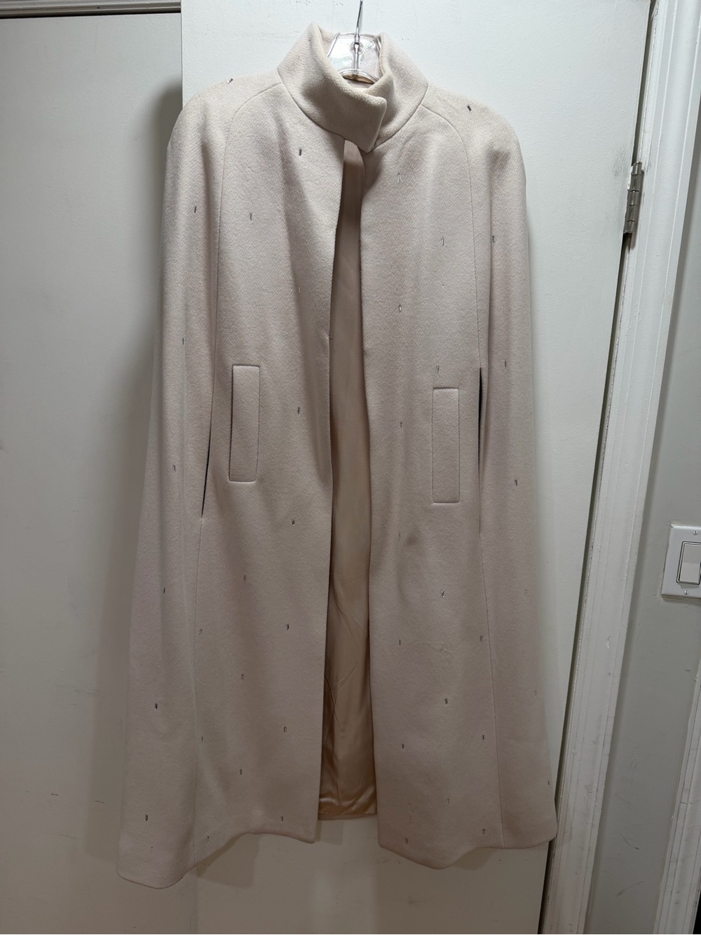 Peserico Light Lilac Lined Cape